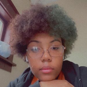 Meet your Posher, Ashae